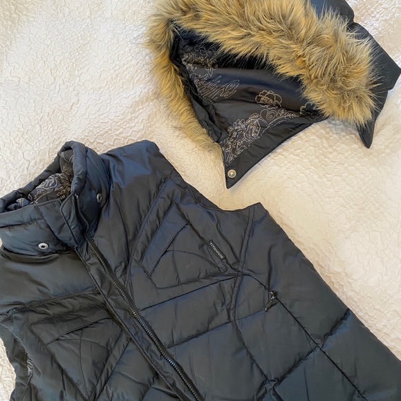 Columbia Down Vest with Detachable Hood - Picture 3 of 5
